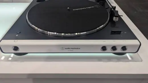 Audio-Technica - ATLP60XBT-WH 2